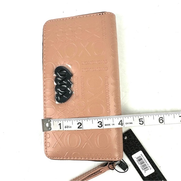 XOXO Wallet Blush Pink Hearts Zip Around Accordion Clutch Brand New - Picture 8 of 8